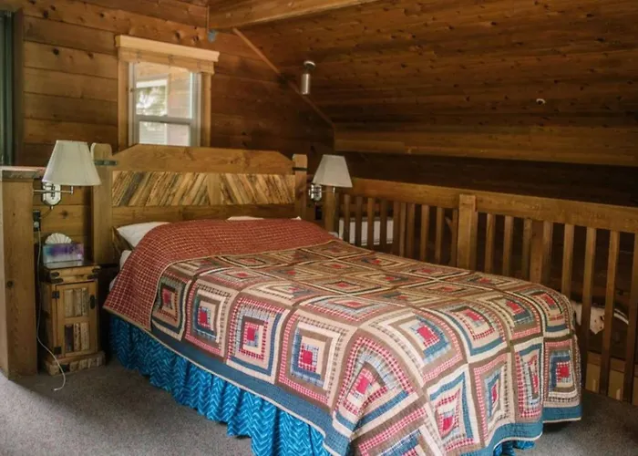 Rustic For 2 In Oak Creek Sycamore Holiday home